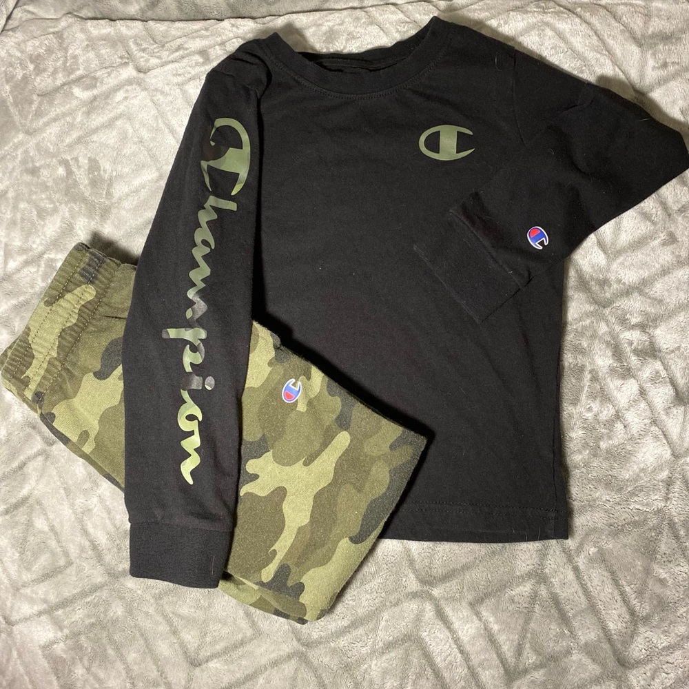 Champion Long Sleeve Black Shirt with Army print with Champion Army Sweat Pants